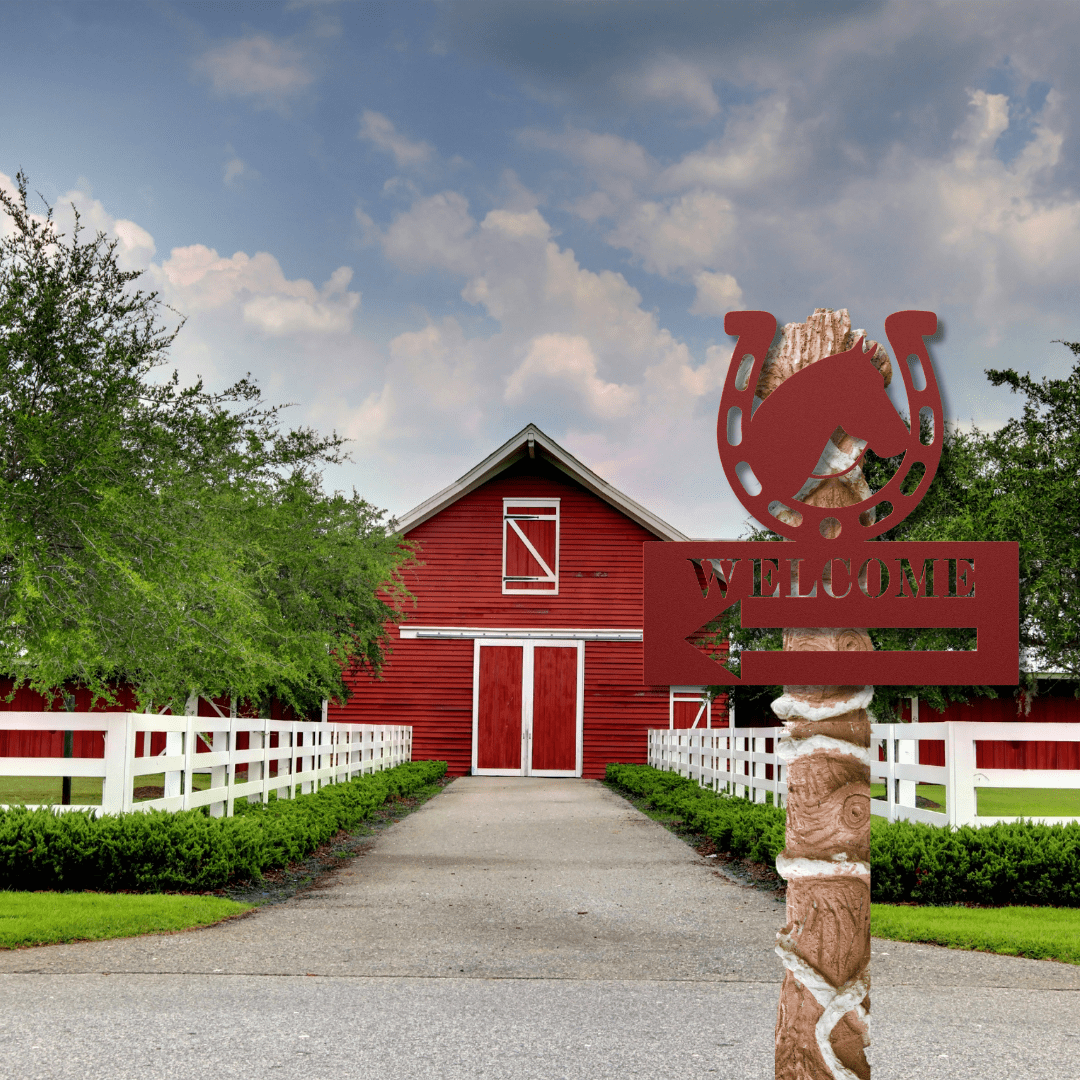 Wall Art Red / 12 Inch Horse Shoe Welcome Sign with Left Arrow